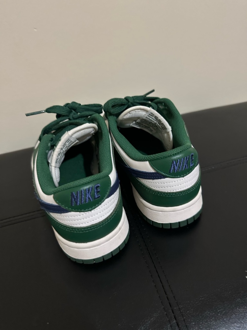 Nike Dunks White, Green and Navy Low-Top Sneakers - Picture 4 of 6